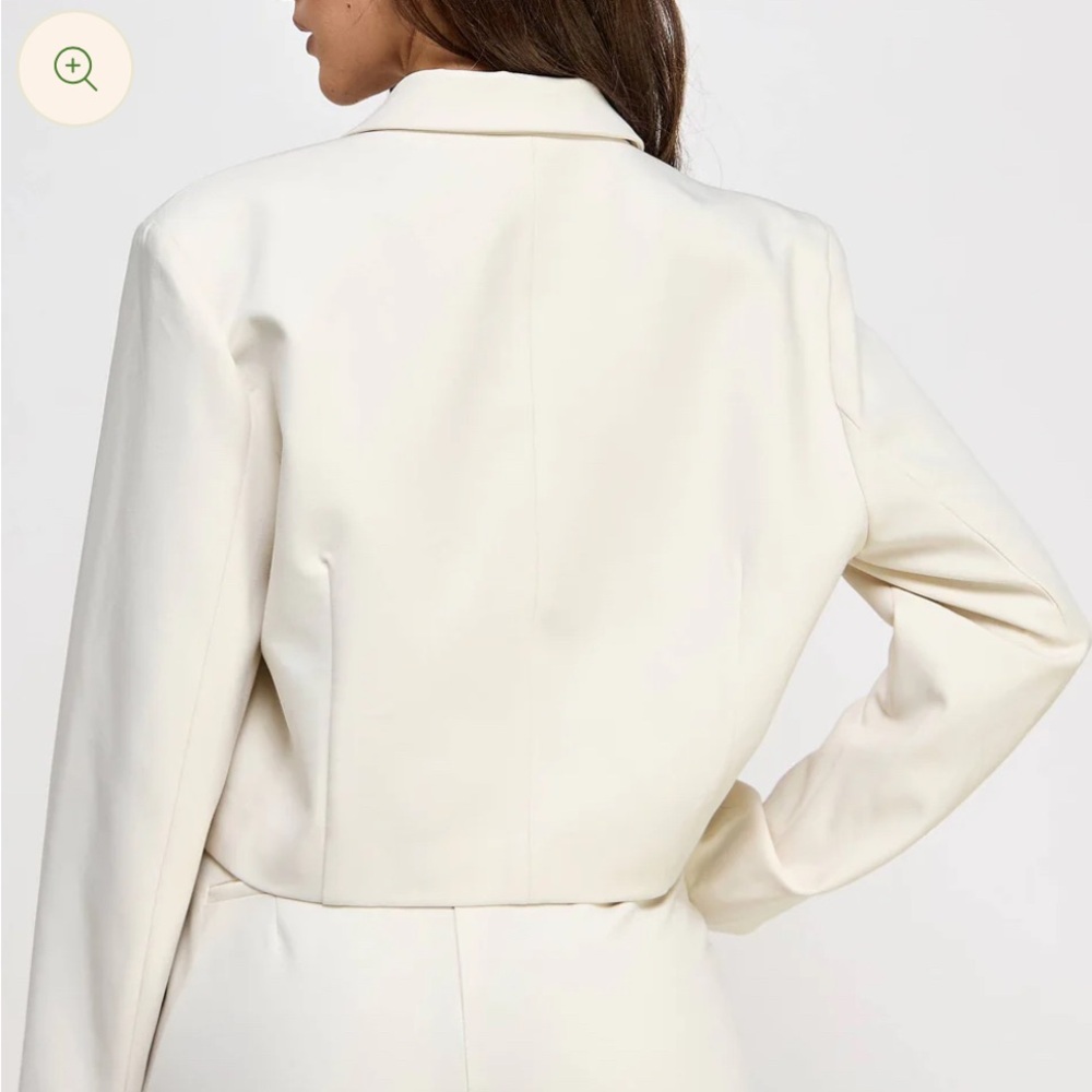 Ellison oversized Cream Women's power shoulder cropped Blazer - Picture 2 of 6
